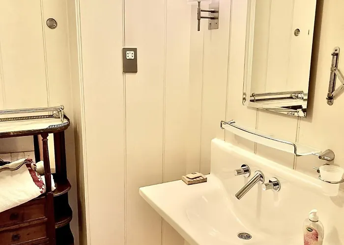 118 A Perfect Blend Of Charm And Luxury Holiday home *