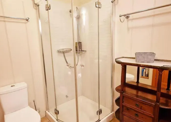 118 A Perfect Blend Of Charm And Luxury Holiday home