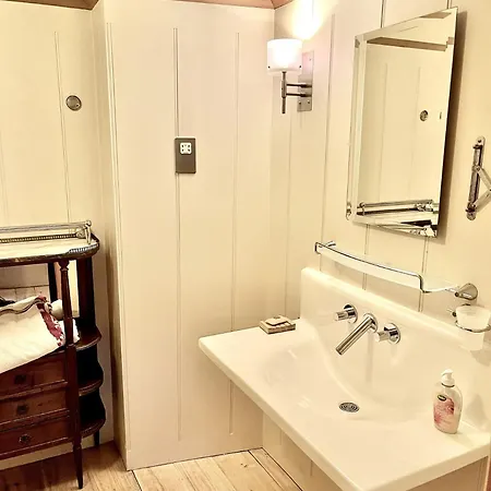 118 A Perfect Blend Of Charm And Luxury Holiday home *